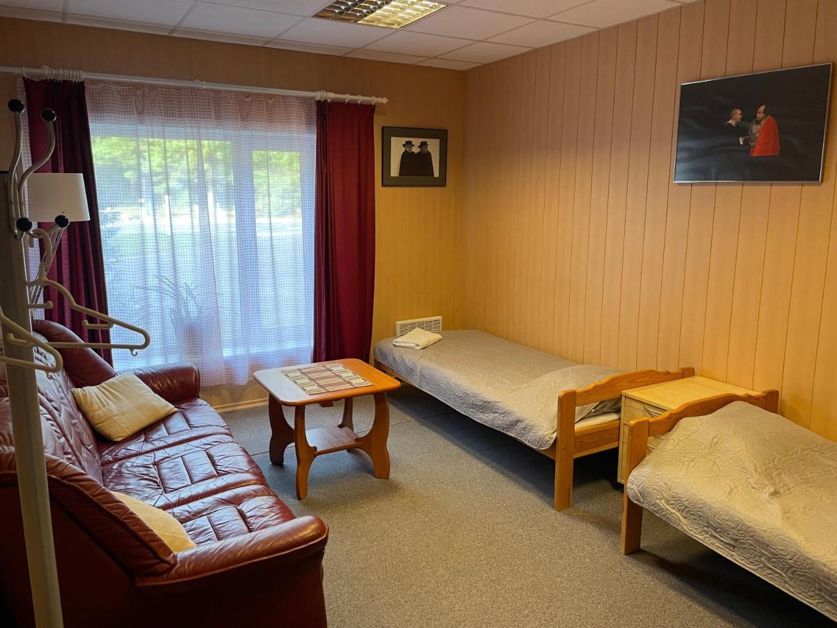 Emmaste Teemaja Hostel Екстериор снимка